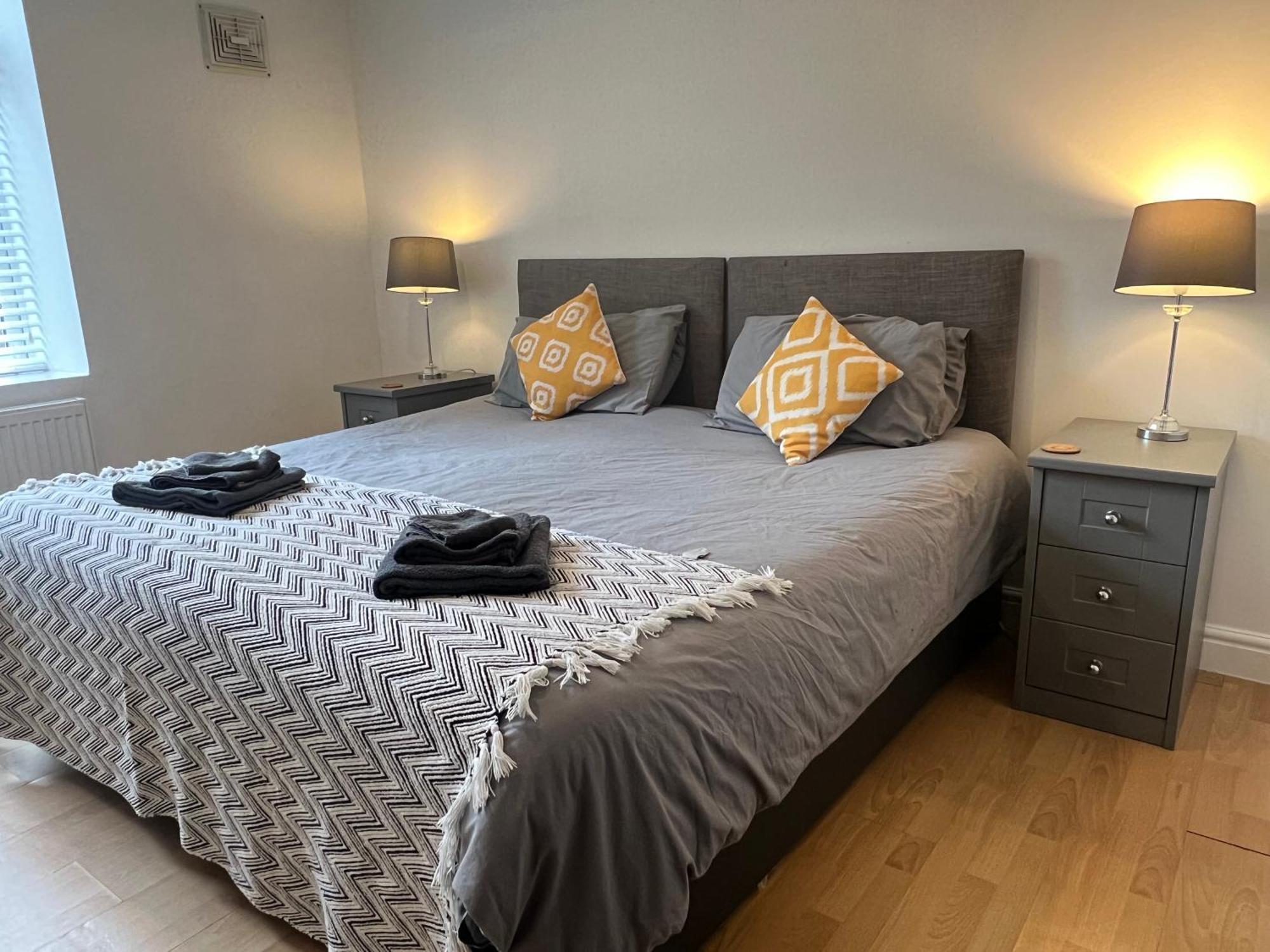Spacious Ground Floor Suite Comfortably Sleeps Up To Eight Halifax Eksteriør billede
